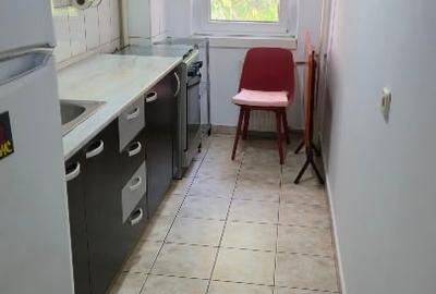De închiriat garsonieră spațioasă cu loc de parcare - 2