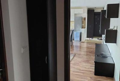 Inchiriez apartament 3 camere - 4