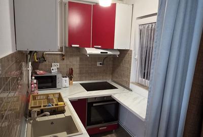 Garsonieră decomandată în Central - 1