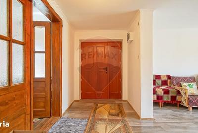 Casă cu 4 camere în Băltița - 2