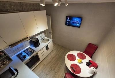 Apartament cu 3 camere decomandat, mobilat în 13 Septembrie - 6