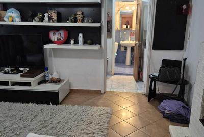 Apartament cu 3 camere semidecomandat în Drumul Găzarului - 2
