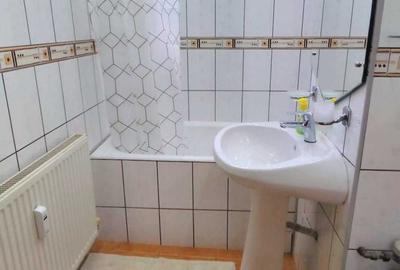 Apartament cu 2 camere decomandat în Republicii - 8