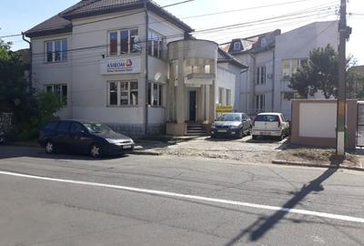 Spațiu comercial, de 880 mp, în Central - 2