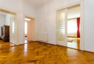 Apartament 4 camere, 2 bai, la 2 minute de Parcul Sub Arini Apartament 4 camere, 2 bai, la 2 minute de Parcul Sub Arini - 9