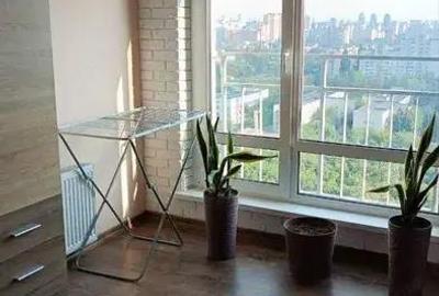 Garsonieră decomandată în Titan - 4