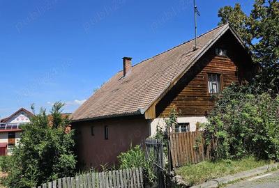 De vanzare casa si teren in Praid - 5