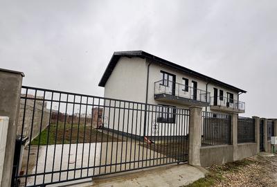 Duplex cu 4 camere cu Teren 325 Mp în Domnești - 2