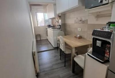 56000 euro -Garsoniera decomandata renovata- etaj 1 din 4 -bloc 1981 - 1