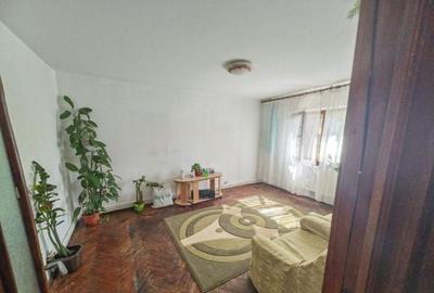 APARTAMENT 3 CAMERE DECOMANDAT ZONA INEL 2 - 1