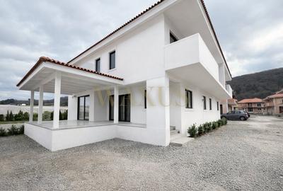 Duplex cu 5 camere cu Canalizare în Gilău - 2