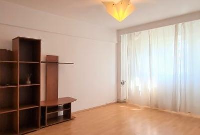 Apartament cu 2 camere decomandat în Moșilor