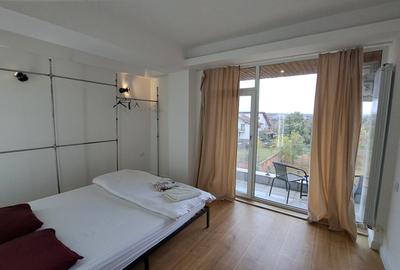 APARTAMENT 3 CAMERE   CU 3 BAI - LUX - LOC PARCARE - COMISION 0 - 33