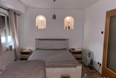 Apartament cu 3 camere decomandat în Soarelui