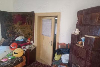 Casa de vanzare la tara - 1