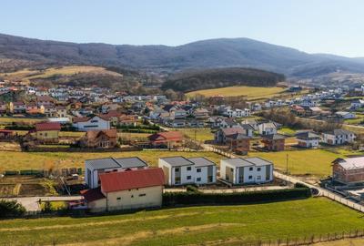 Duplex cu 4 camere decomandat cu Teren 235 Mp în Central - 2