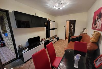 Apartament cu 2 camere decomandat în Micro 38 - 4