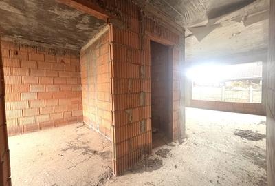 Casă individuală cu 7 camere cu Canalizare în Giroc - 4