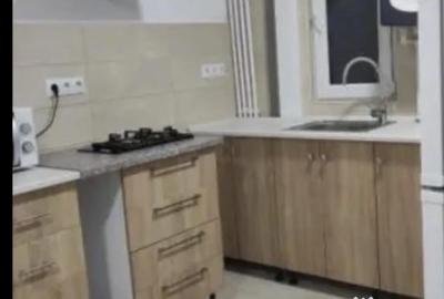 Garsonieră în Apărătorii Patriei