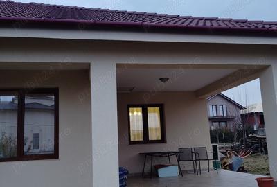 Vand casa parter cu demisol in Livada Paleu - 2