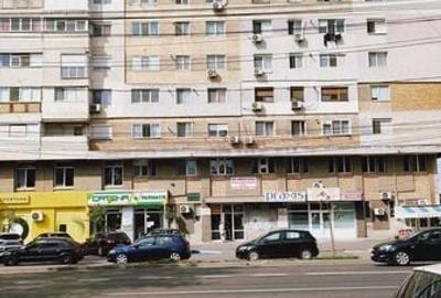 Apartament cu 2 camere decomandat în Viziru 3