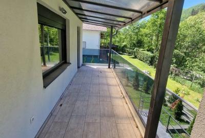 Casă cu 3 camere cu Canalizare în Gura Râului - 8