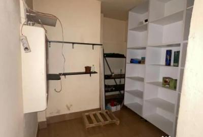 Spațiu comercial, de 142 mp, în Central - 4