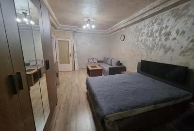 Garsonieră decomandată în Andronache