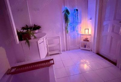 Apartament cu 3 camere în Central - 1