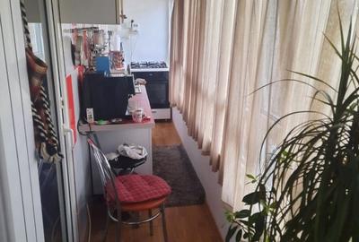 Apartament cu 3 camere decomandat în Central - 1