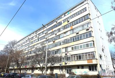 Apartament cu 2 camere semidecomandat, mobilat în 1 Mai