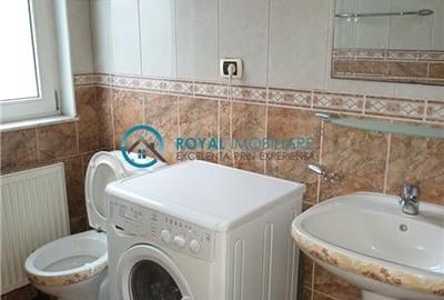 Royal Imobiliare - Vanzare Vila zona Bucov cartier Mica Roma - 15
