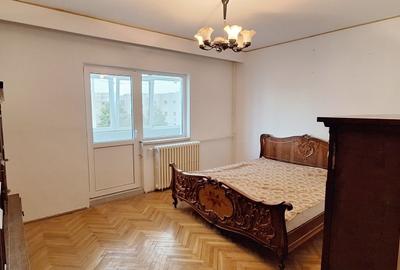 Apartament cu 4 camere decomandat în Herăstrău
