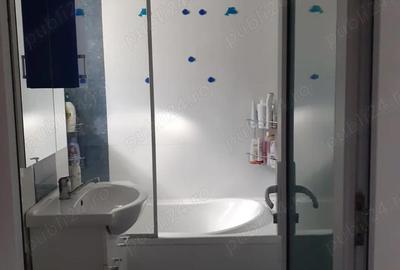 Apartament cu 3 camere decomandat în Nord