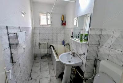 Apartament cu 2 camere, zona cetate, etaj intermediar. - 3