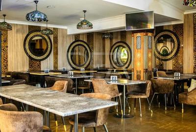 Vanzare Afacere La Cheie - Arcul de Triumf - 1