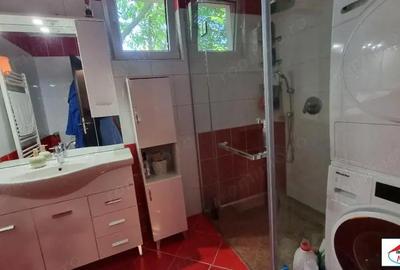 Casă cu Teren 1452 Mp în Lazuri - 1