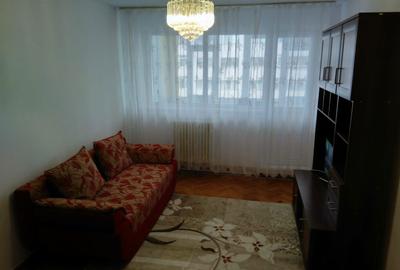 Apartament cu 2 camere semidecomandat în Podu Roș - 1