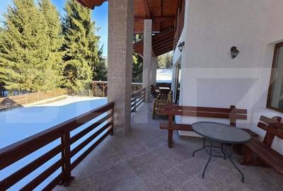 Casă cu 8 camere cu Teren 1500 Mp în Central - 10