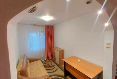 Apartament cu 3 camere decomandat în Metalurgie - 4