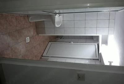 Spațiu comercial, de 600 mp, în Central - 12