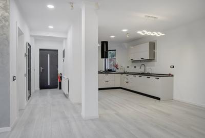 Vila cu piscina - Drumul Taberei - Prelungirea Ghencea - str Maracineni - 12