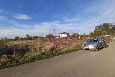 Teren de 1137 mp, în 1 Decembrie