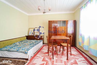 Casă cu 6 camere cu Teren 2223 Mp în Voinești - 10