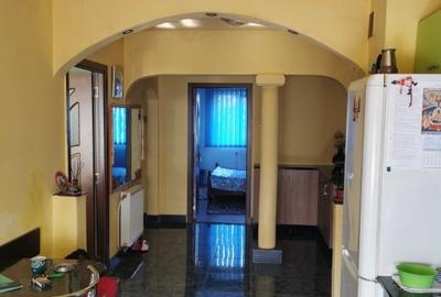Apartament 3 camere, zona Grigore Alexandrescu - 2