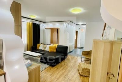 Vila Cu curte proprie || strada privata - 3