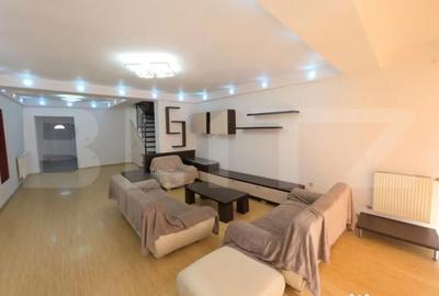 Casă cu 4 camere cu Teren 250 Mp în Central - 1