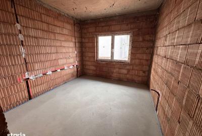 Casă cu 3 camere cu Teren 380 Mp în Central - 4