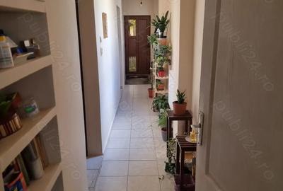 Casa de vanzare cu gradina mare in Covaci. Casa de vanzare cu gradina mare in Covaci. - 2