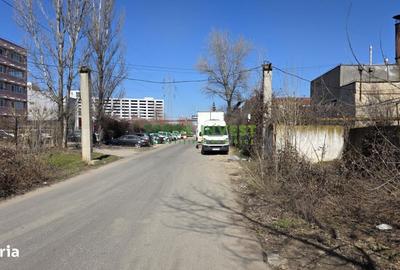 Spațiu comercial, în Theodor Pallady - 2